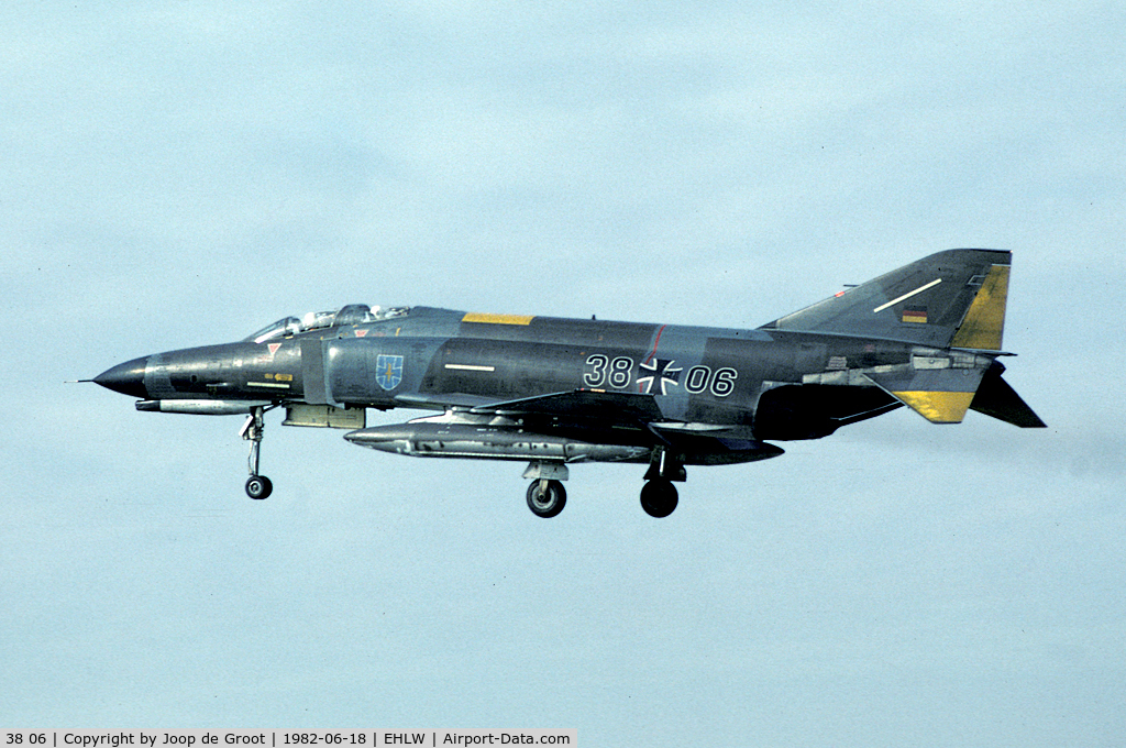 38 06, 1972 McDonnell Douglas F-4F Phantom II C/N 4622, A Pferdsfeld based JBG 35 Phantom coming in for a lunch stop.