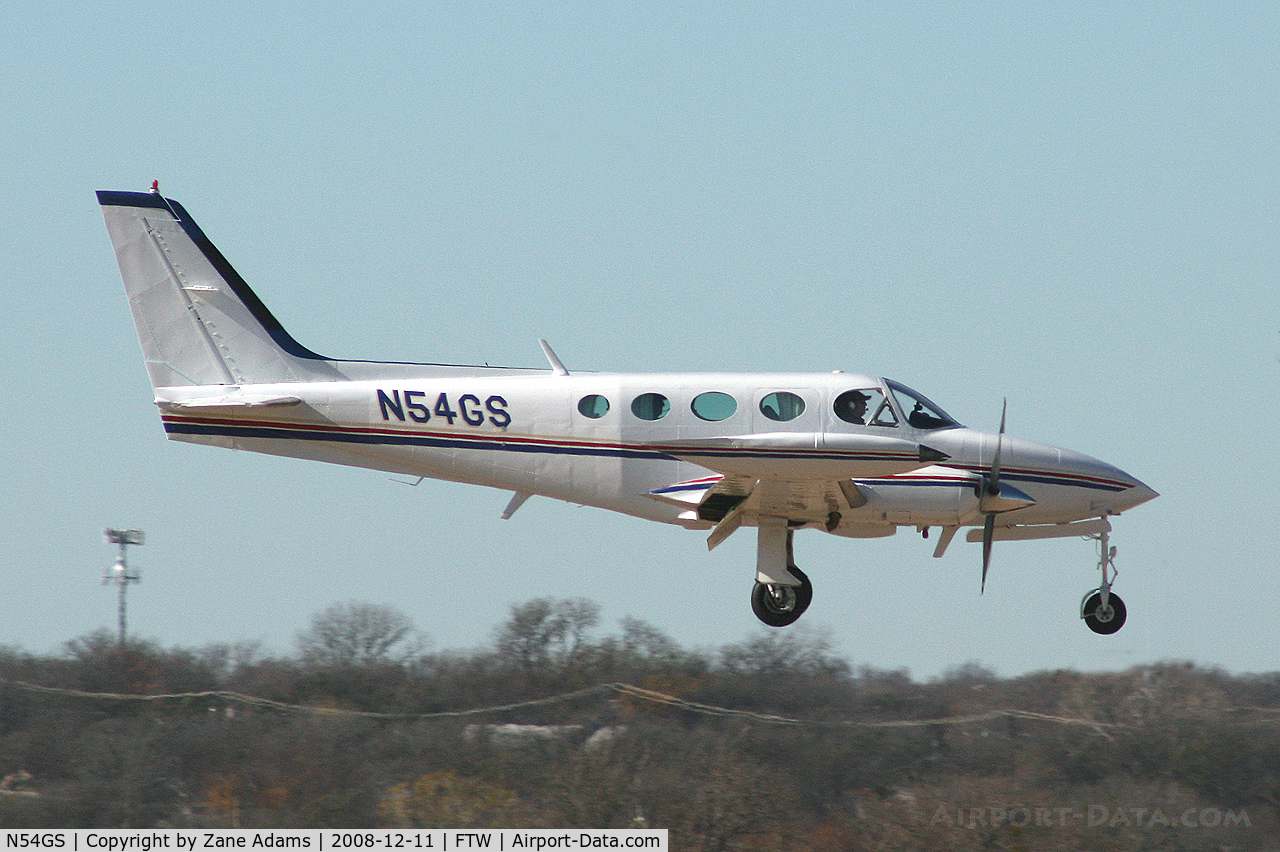 N54GS, 1978 Cessna 340A C/N 340A0456, Landing at Meacham Field