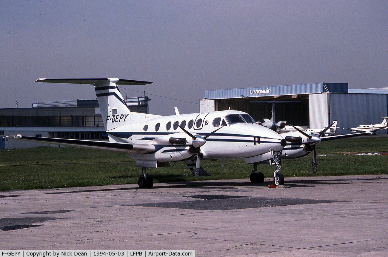 F-GEPY, 1980 Beech 200 Super King Air C/N BB-779, LFPB