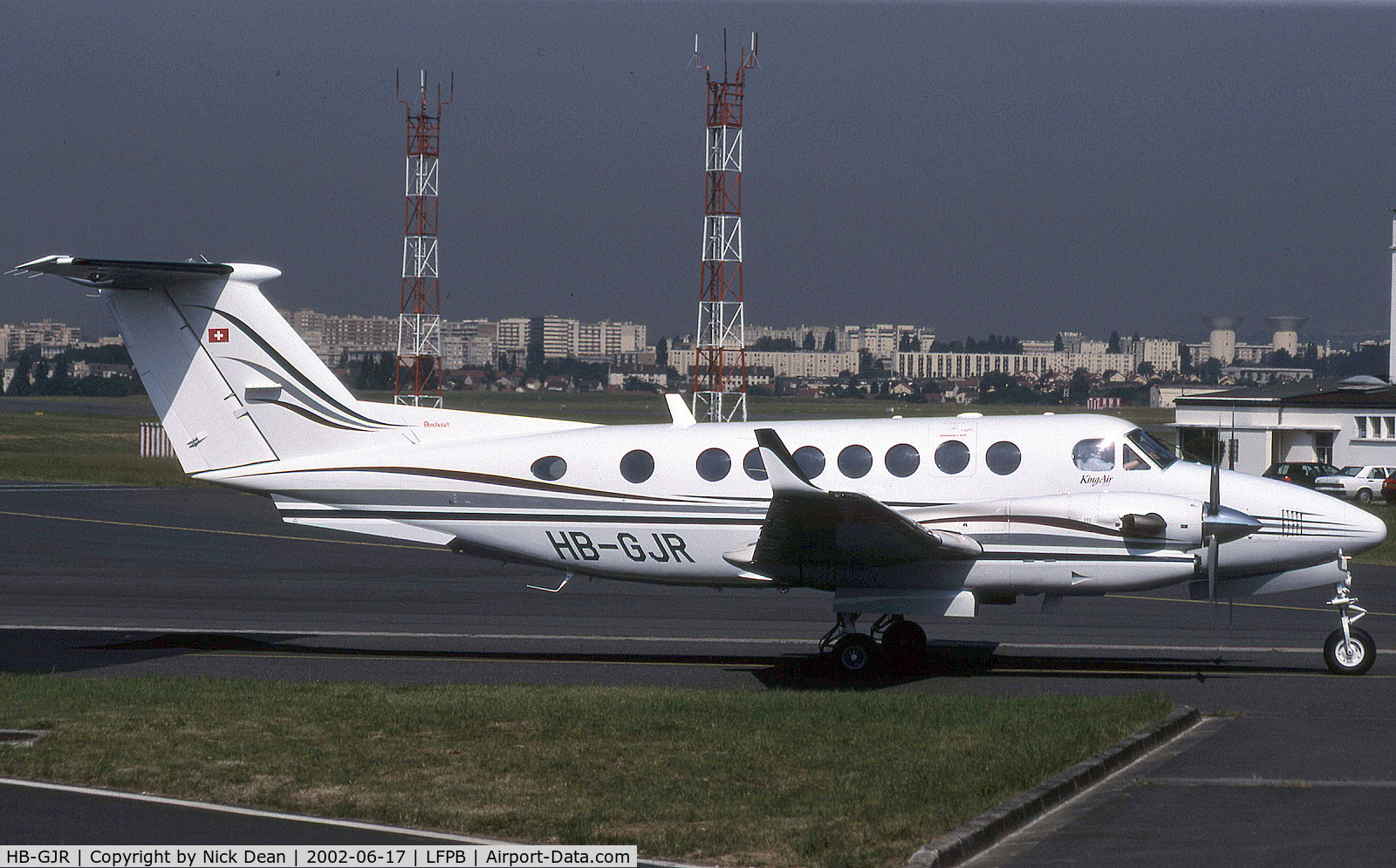 HB-GJR, 2002 Beechcraft King Air B350 C/N FL-340, LFPB (Currently registered N450CR)