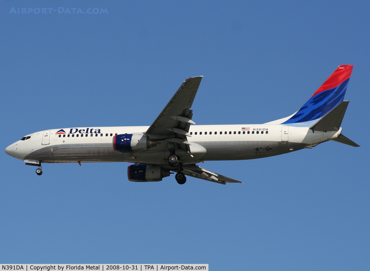 N391DA, 2000 Boeing 737-832 C/N 30560, Delta 737-800