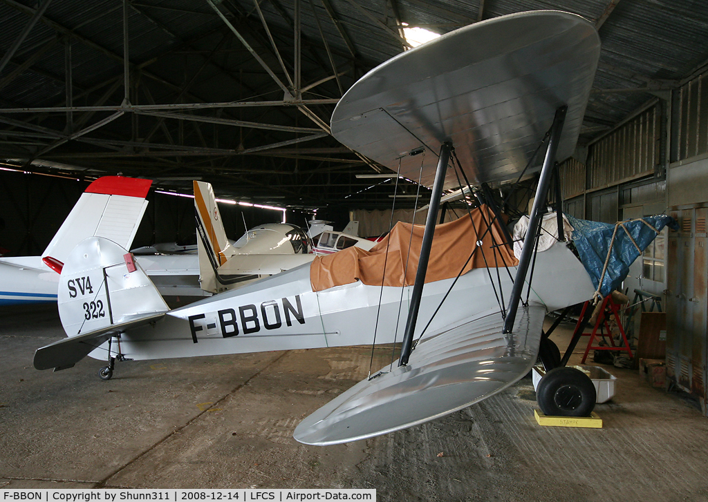 F-BBON, Stampe-Vertongen SV-4C C/N 322, Still stored inside Aero-club de Bordeaux hangar... Withdrawn from use since he has broken his engine.