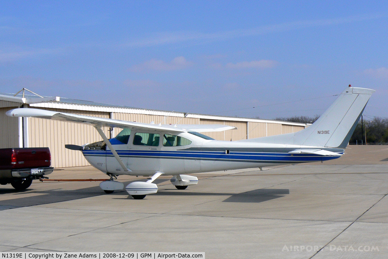 N1319E, 1982 Cessna 182R Skylane C/N 18268173, At Grand Prairie Municipal
