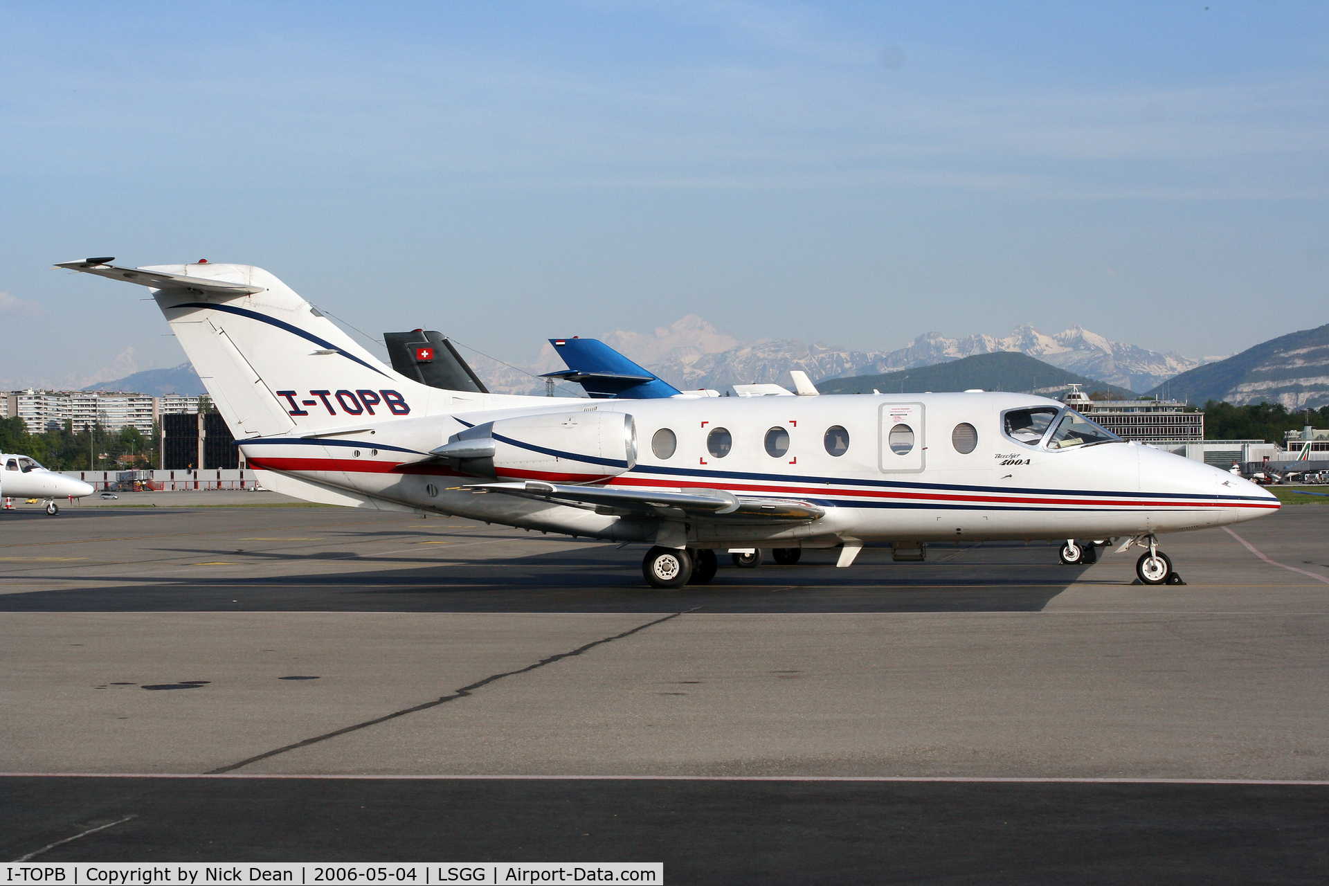 I-TOPB, 1996 Raytheon Beechjet 400A C/N RK-133, LSGG