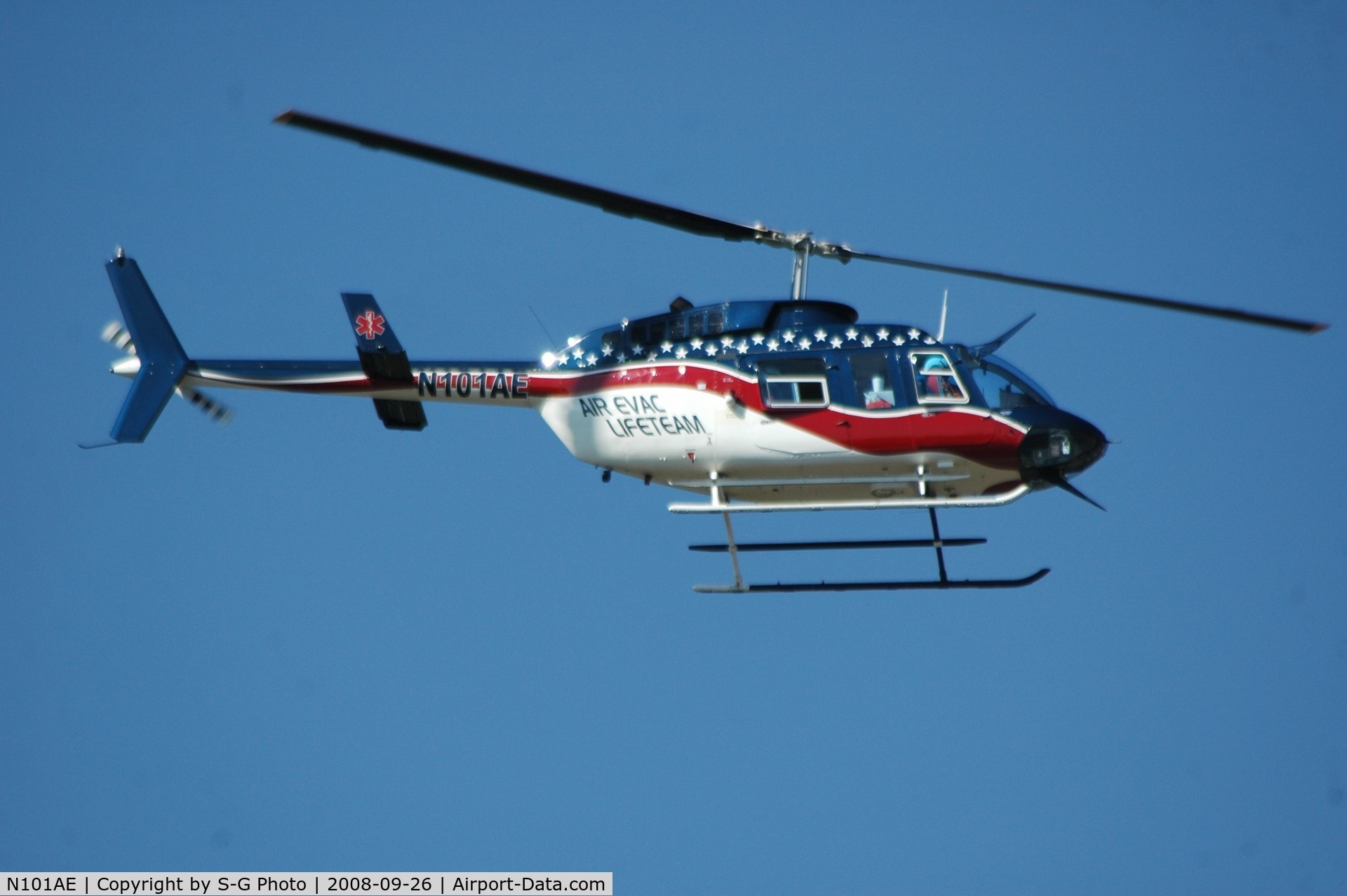 N101AE, 1980 Bell 206L-1 LongRanger II C/N 45454, Landing at Jacksonville, Illinois Steam Show