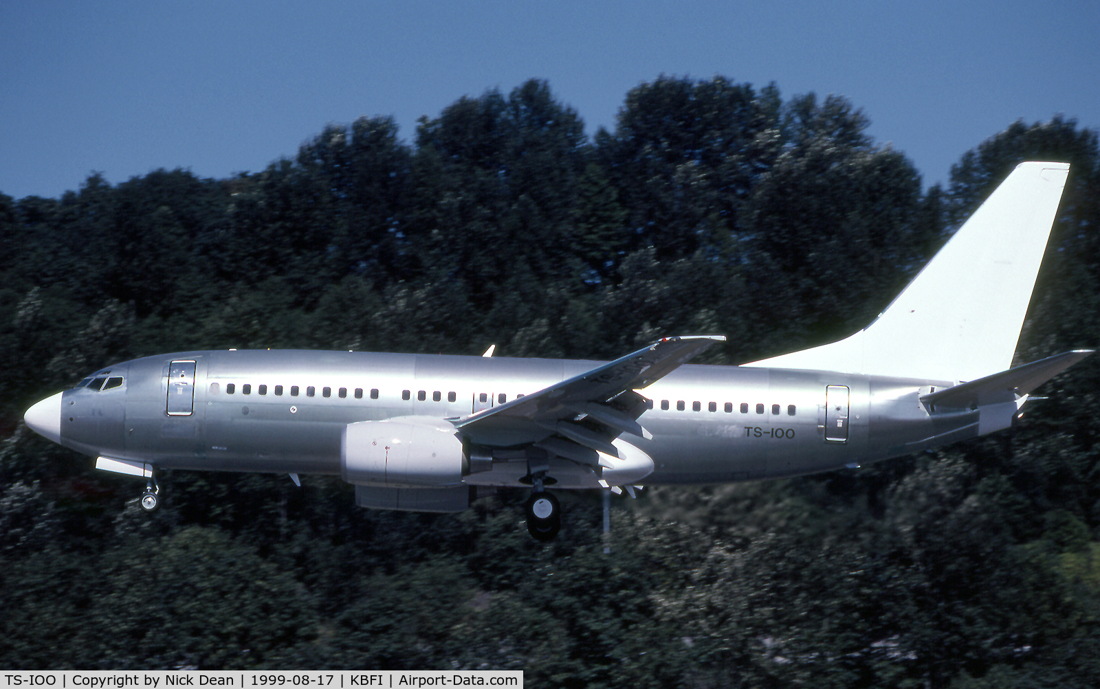 TS-IOO, 1999 Boeing 737-7H3 BBJ C/N 29149/348, KBFI (Tunisian Govt BBJ returning from a test flight prior to paint carrying the delivery reg)