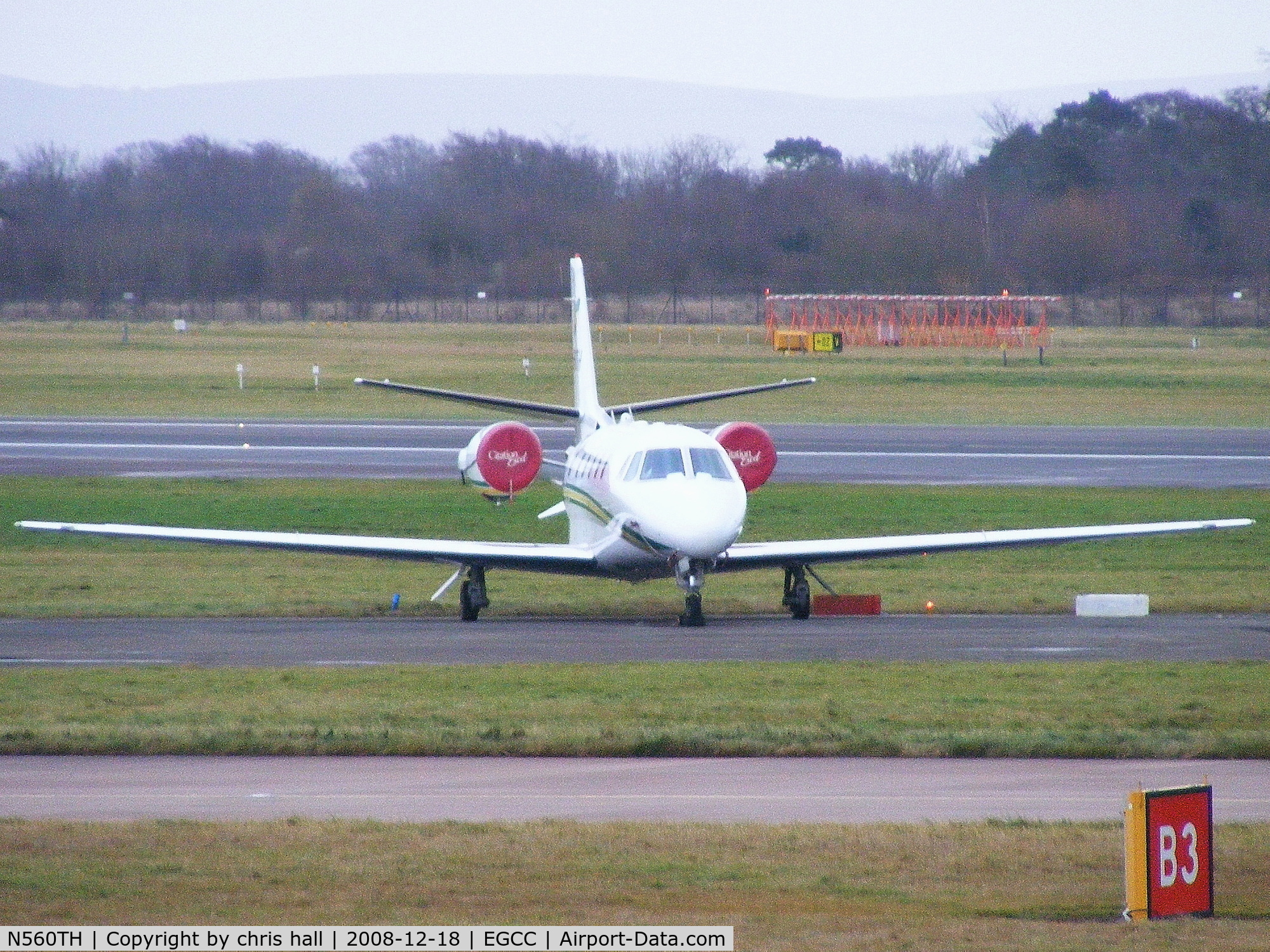N560TH, 2001 Cessna 560XL Citation C/N 560-5215, on the Ocean Sky ramp at Manchester