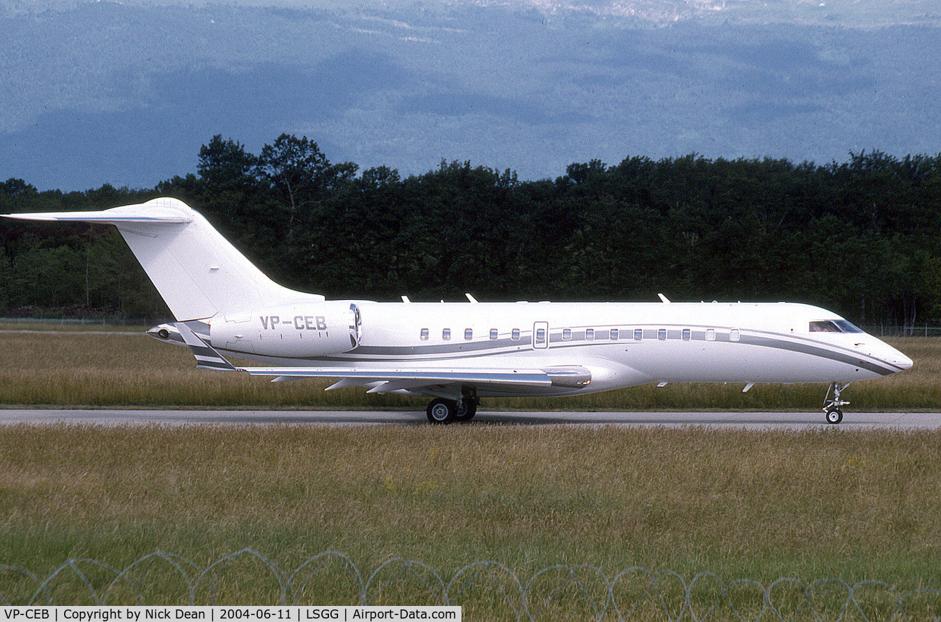 VP-CEB, 2001 Bombardier BD-700-1A10 Global Express C/N 9083, LSGG