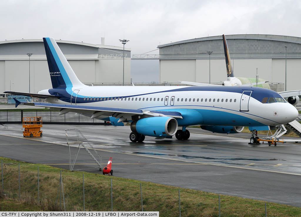 CS-TFY, 2002 Airbus A320-232 C/N 1868, C/n 1868 - Used as VIP operator by HiFly