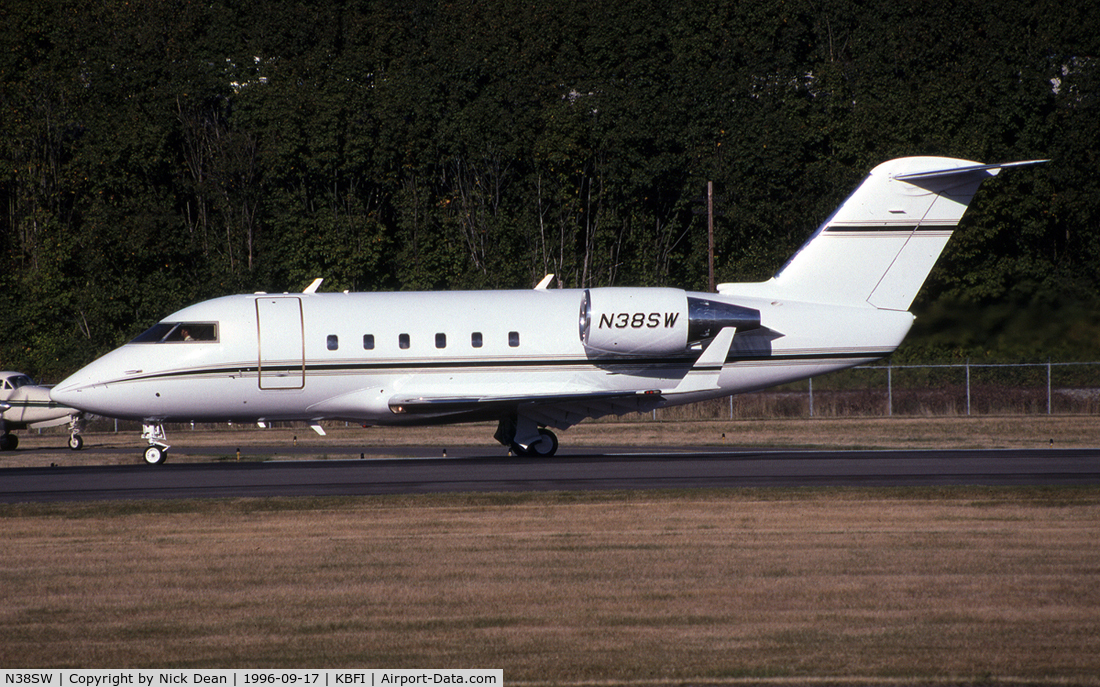 N38SW, 1983 Canadair Challenger 601 (CL-600-2A12) C/N 3008, KBFI