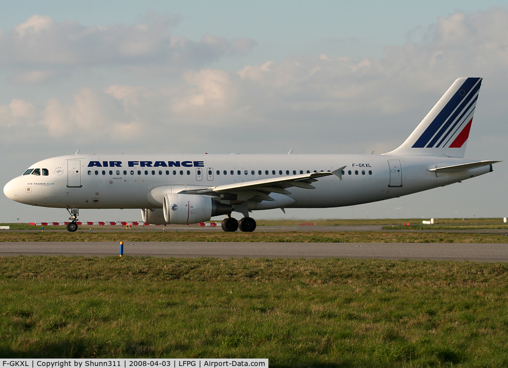 F-GKXL, 2006 Airbus A320-214 C/N 2705, Arriving from flight...