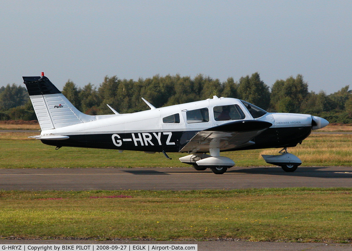 G-HRYZ, 1974 Piper PA-28-180 Cherokee C/N 28-7505090, VISITING ARCHER