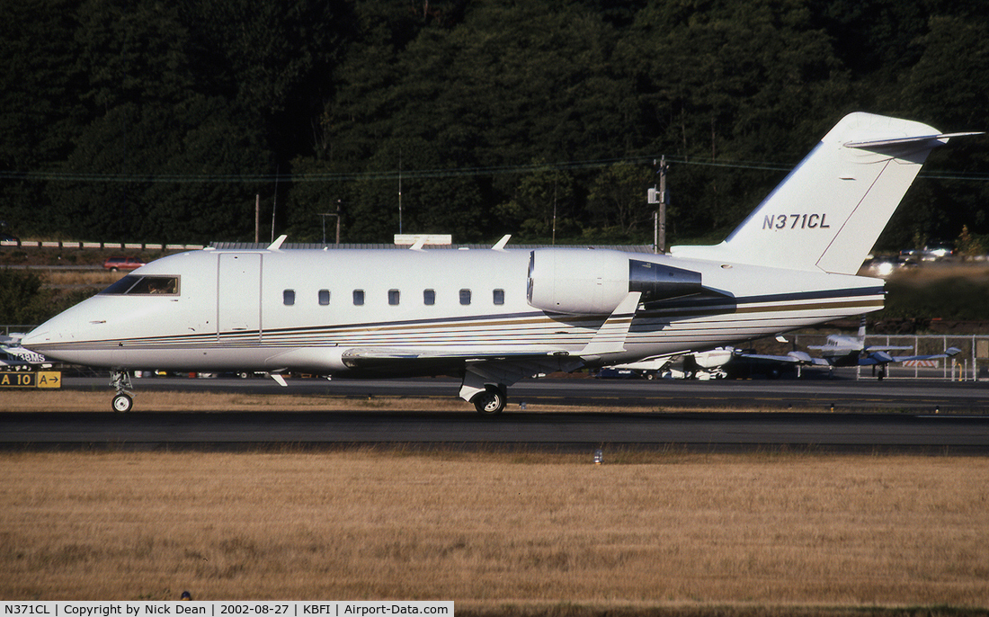 N371CL, 1998 Bombardier Challenger 604 (CL-600-2B16) C/N 5371, KBFI