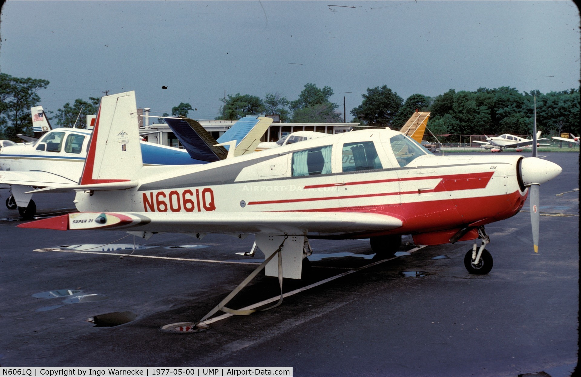 N6061Q, 1965 Mooney M20E C/N 894, Mooney M20E Super 21 at Indianapolis Metropolitan Airport
