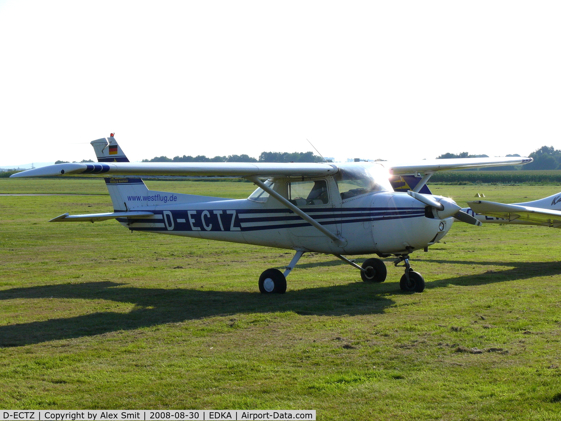 D-ECTZ, Cessna CF150L C/N F15000897, Cessna CF150L D-ECTZ Westflug Aachen