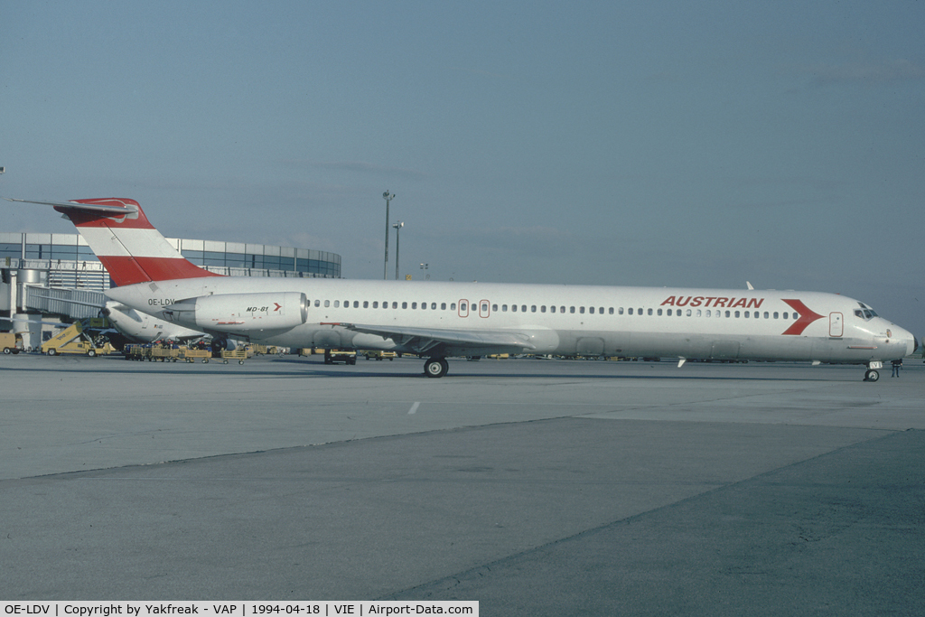 OE-LDV, 1982 McDonnell Douglas MD-82 (DC-9-82) C/N 48020, Austrian Airlines MD80