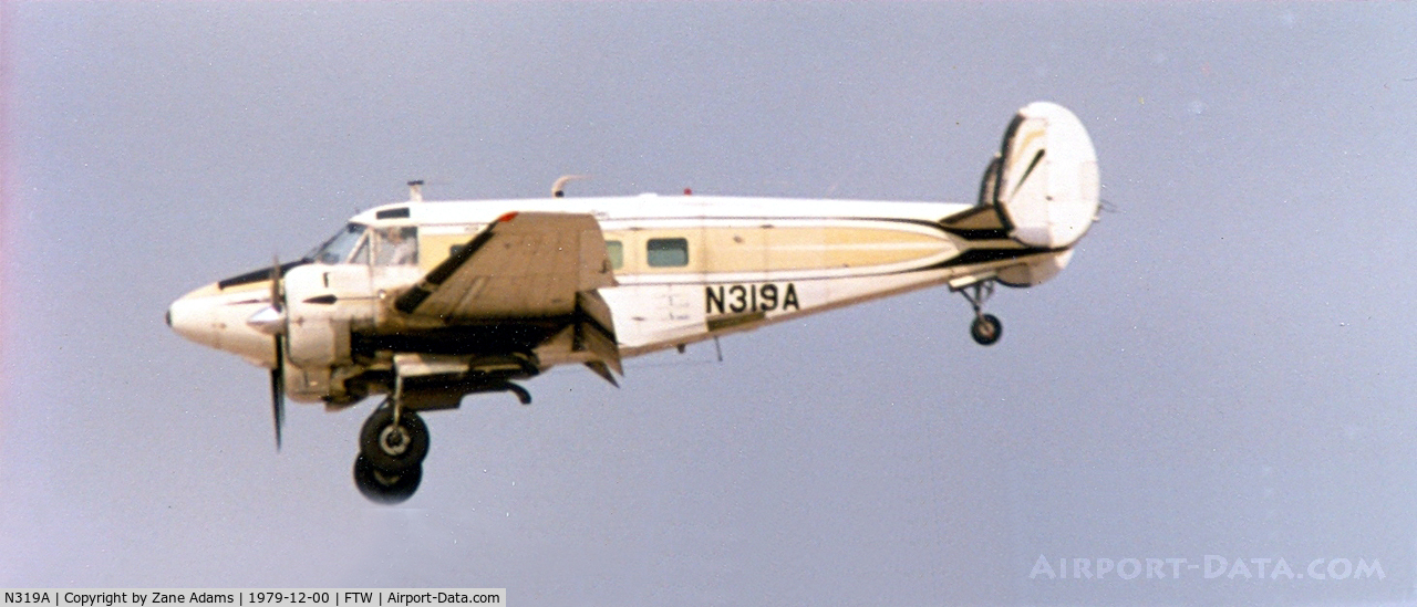 N319A, 1959 Beech G18S C/N BA-475, SMB Stage Lines at Meacham Field