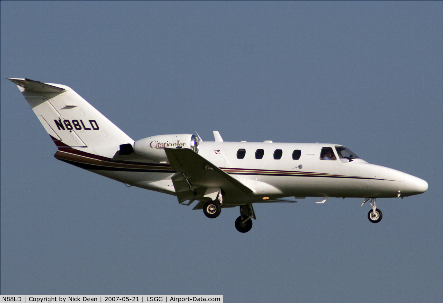 N88LD, 1997 Cessna 525 CitationJet C/N 525-0181, LSGG (Seen here at EBACE as N88LD this airframe is now registered SE-RIO as posted)