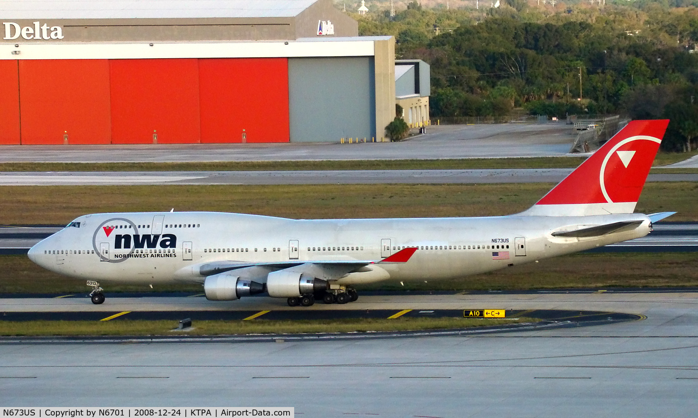 N673US, 1999 Boeing 747-451 C/N 30268, NW 744  Football charter