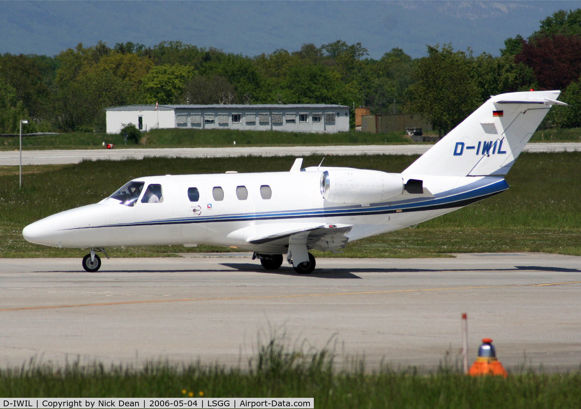 D-IWIL, 1997 Cessna 525 CitationJet C/N 525-0221, LSGG