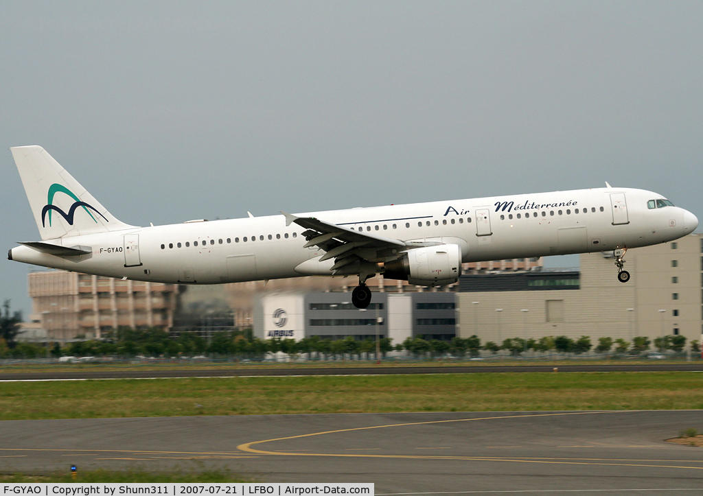 F-GYAO, 1997 Airbus A321-112 C/N 642, Landing rwy 32R