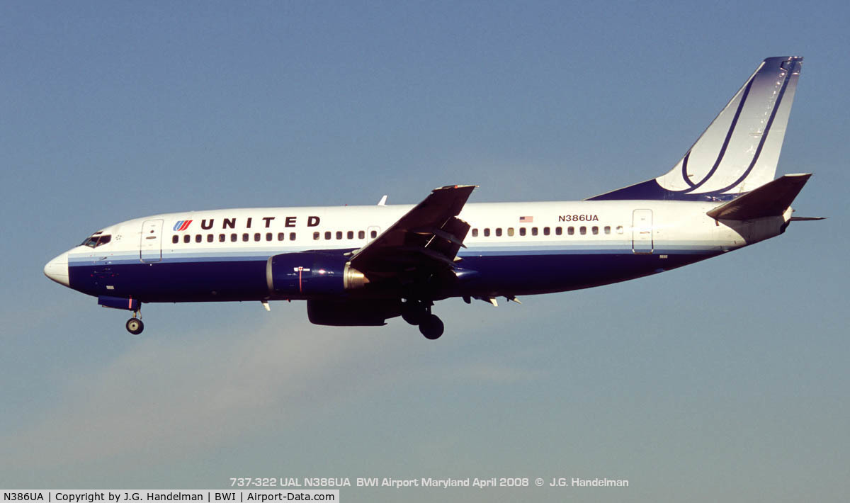 N386UA, 1990 Boeing 737-322 C/N 24661, on final  at BWI