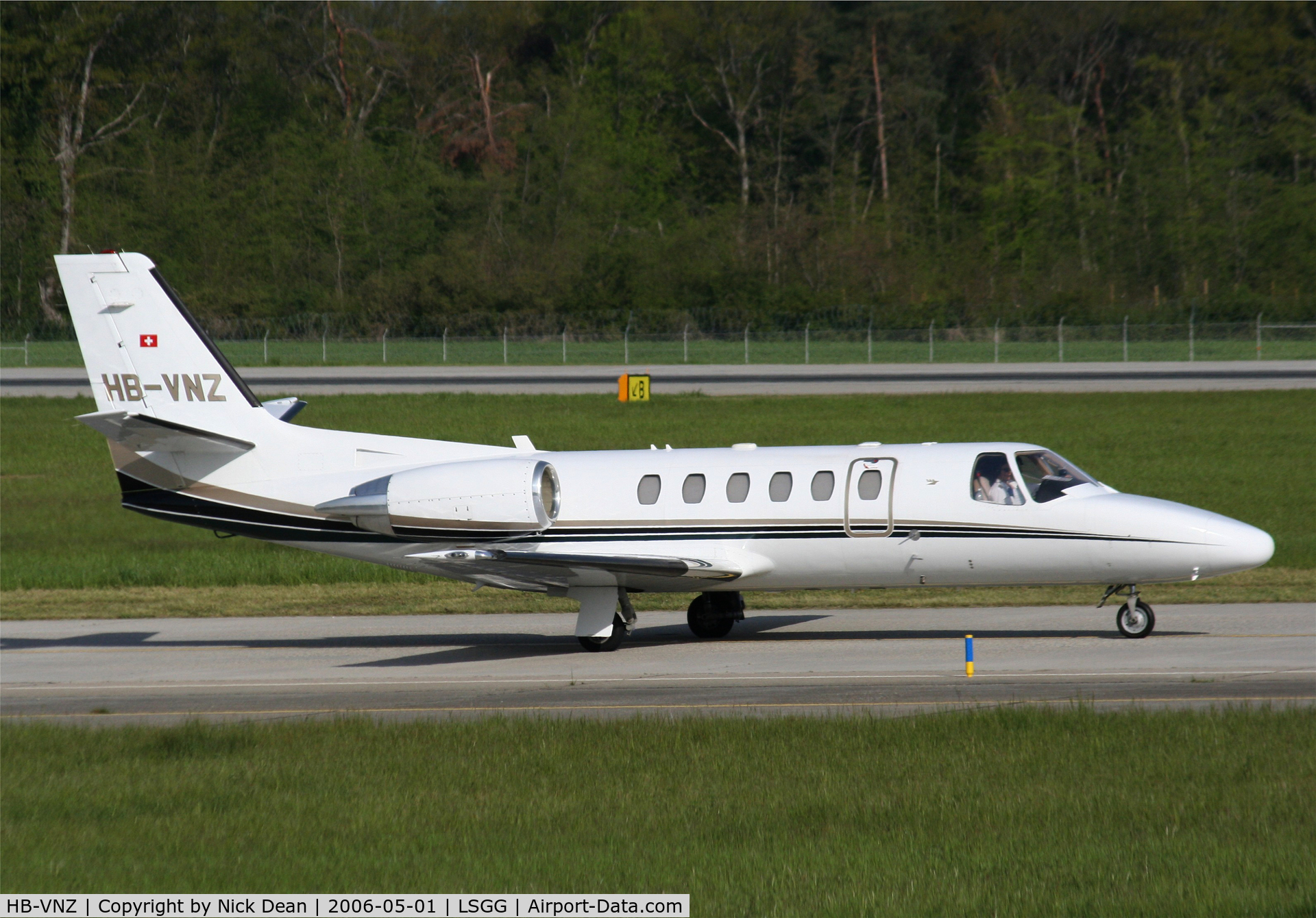 HB-VNZ, 2000 Cessna 550 Citation Bravo C/N 550-0906, LSGG