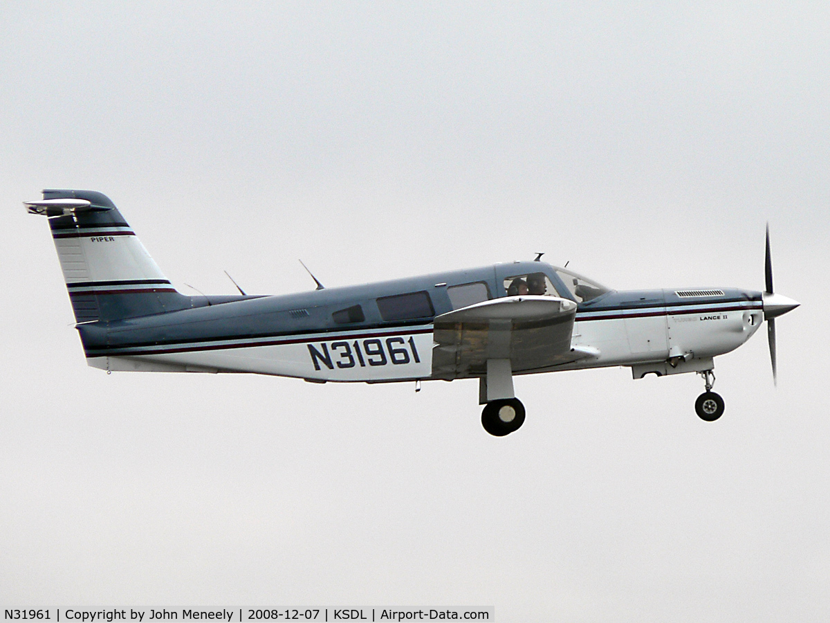 N31961, 1978 Piper PA-32RT-300T Turbo Lance II C/N 32R-7887017, Overcast day at SDL