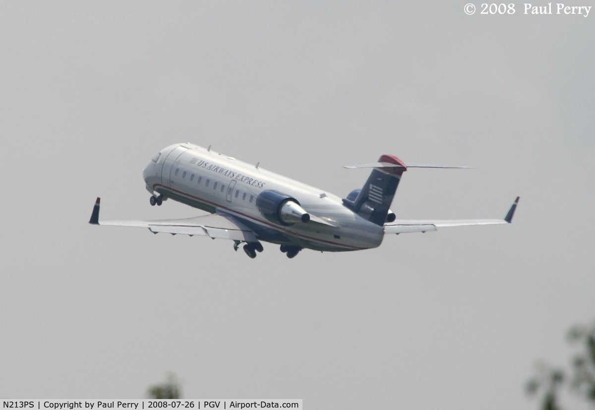 N213PS, 2003 Bombardier CRJ-200ER (CL-600-2B19) C/N 7879, Taking off from Pitt-Greenville