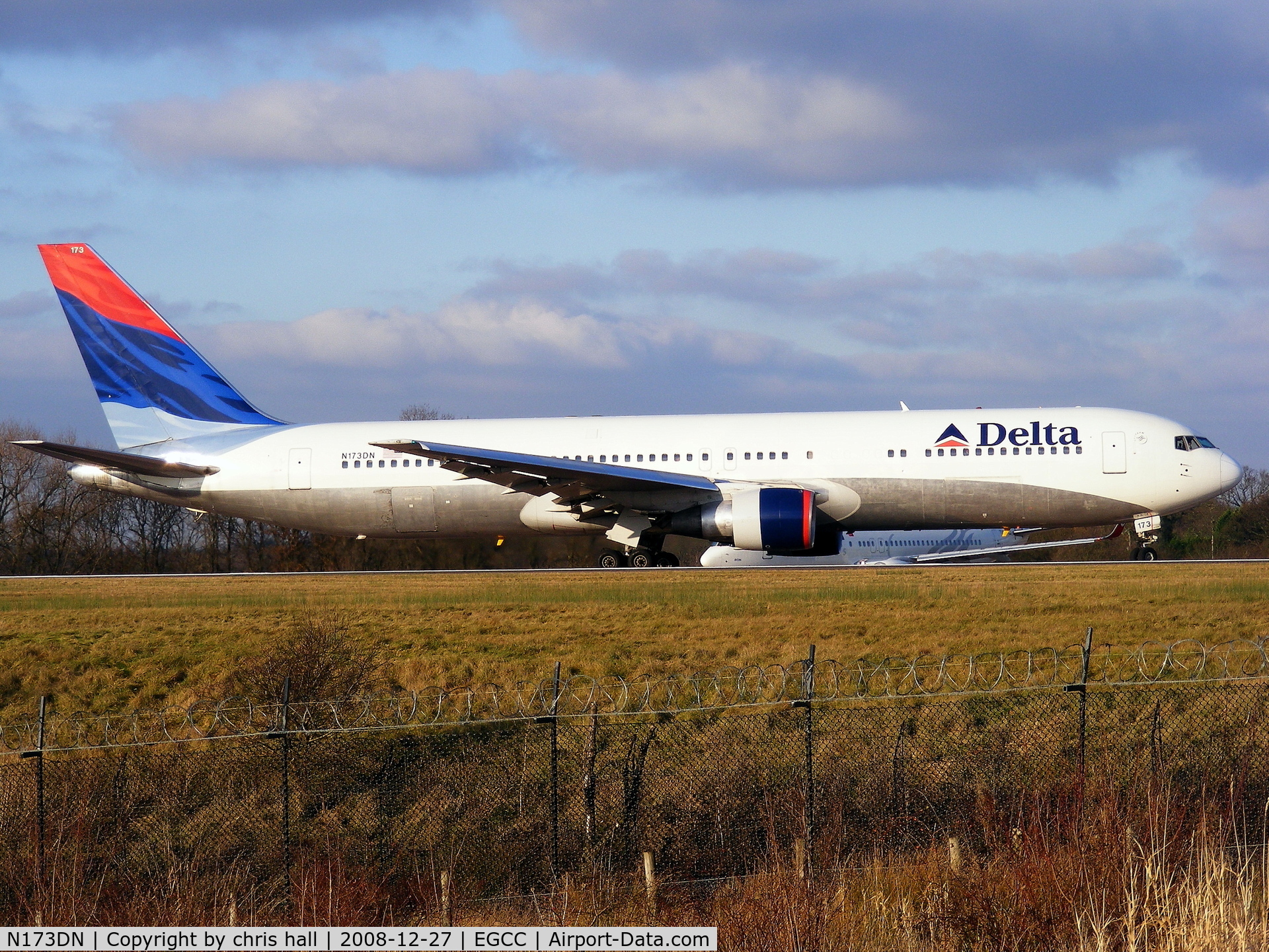 N173DN, 1990 Boeing 767-332 C/N 24800, Delta