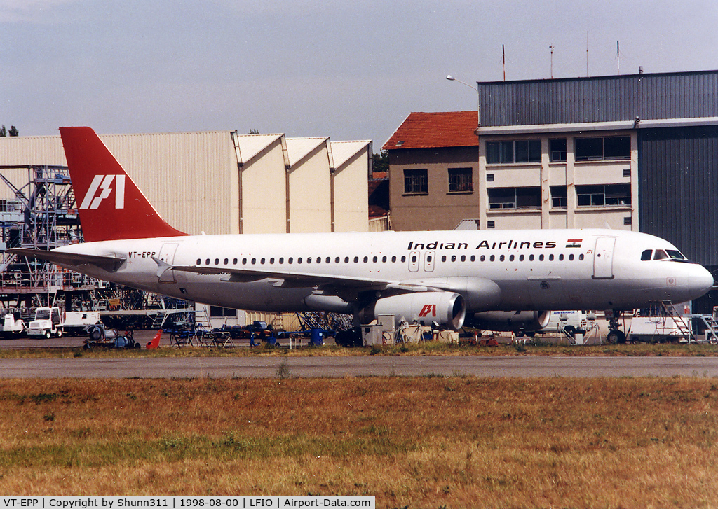 VT-EPP, 1993 Airbus A320-231 C/N 089, On maintenance at Air France facility