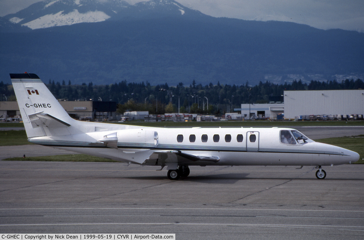 C-GHEC, 1990 Cessna 560 Citation V C/N 560-0084, CYVR (Seen here as C-GHEC and now re-registered N51C as posted)