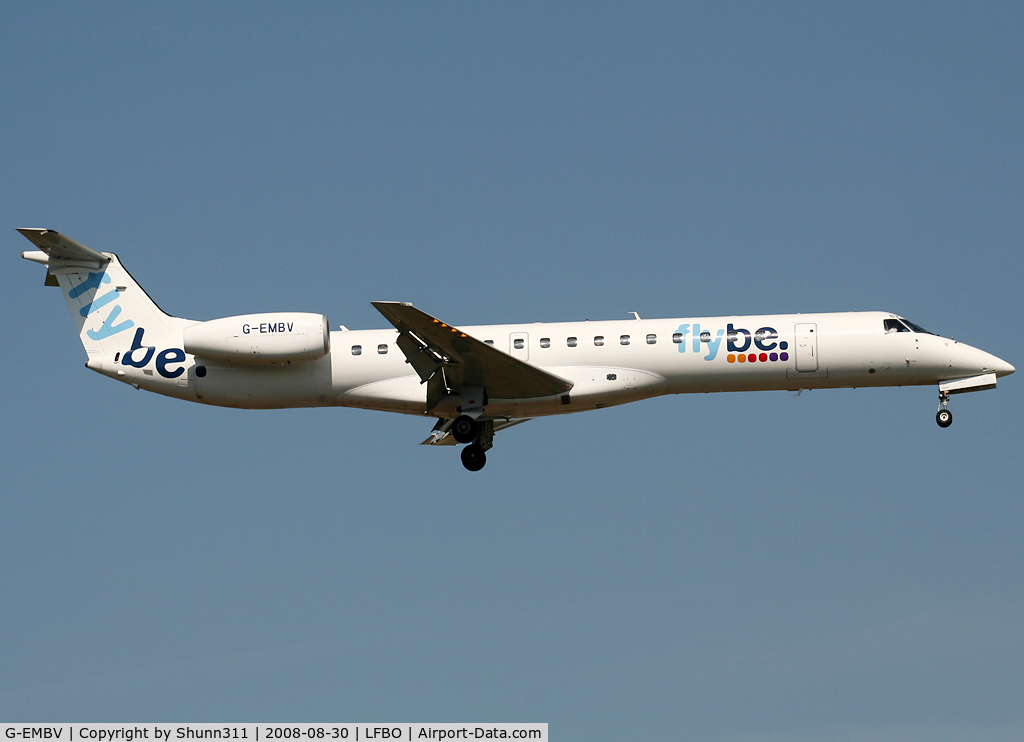 G-EMBV, 2001 Embraer EMB-145EU (ERJ-145EU) C/N 145482, Landing rwy 14R