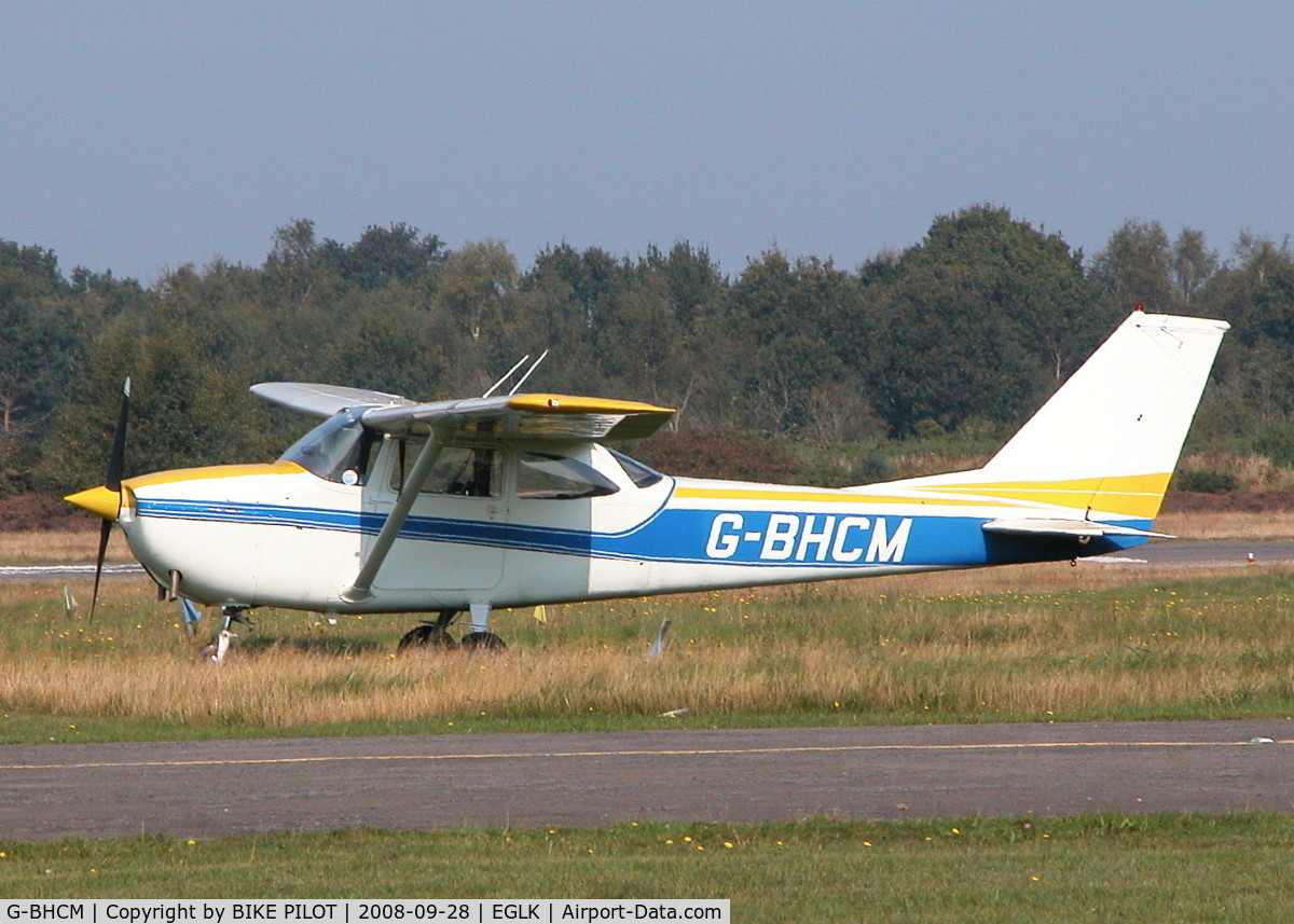 G-BHCM, 1967 Reims F172H Skyhawk C/N 0468, SITTING IN VISITING A/C PARK