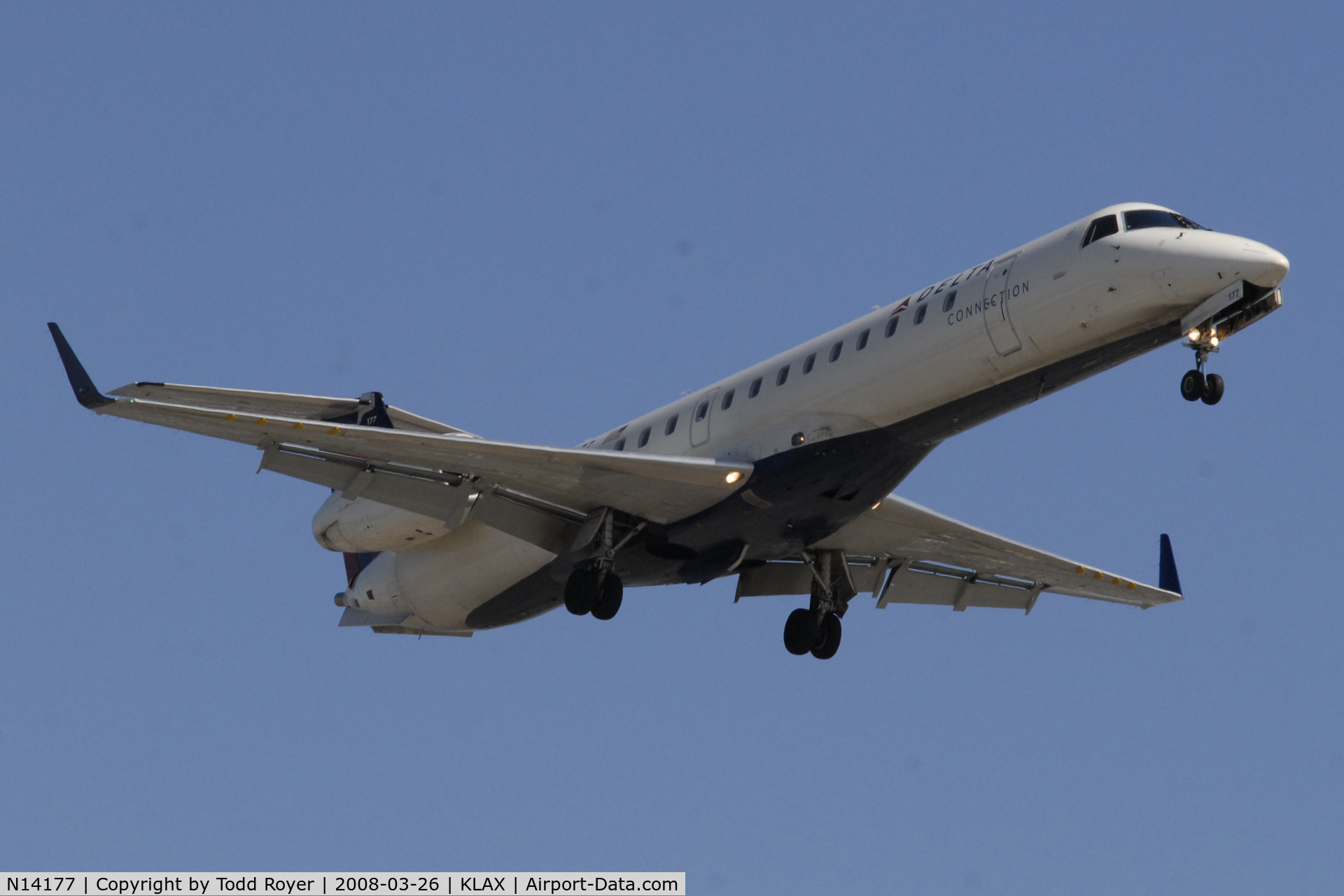 N14177, 2005 Embraer ERJ-145XR (EMB-145XR) C/N 14500888, Landing 24R at LAX