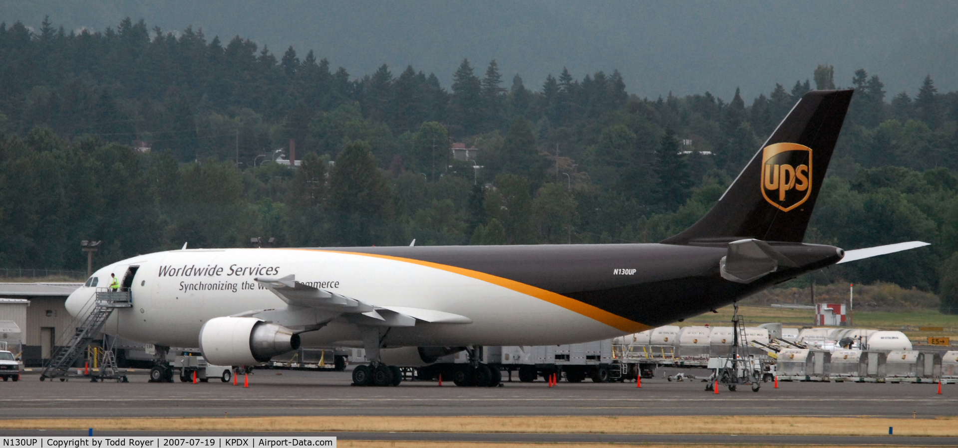 N130UP, 2001 Airbus A300F4-622R C/N 0814, Sitting on the cargo ramp at PDX