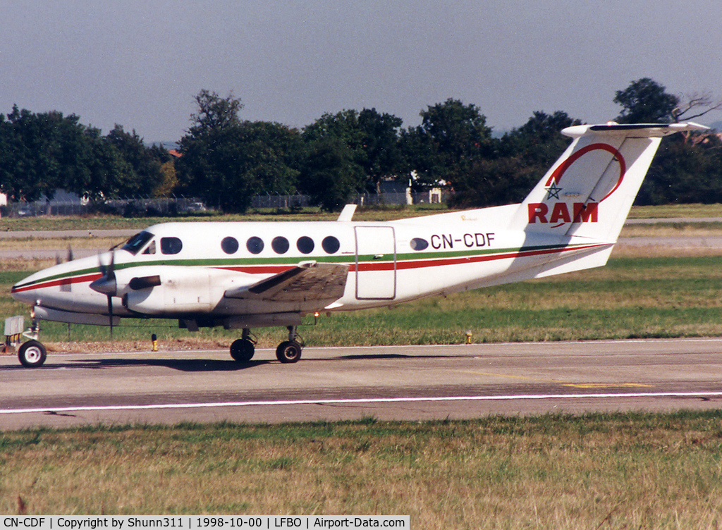 CN-CDF, 1979 Beech 200 Super King Air C/N BB-577, Arriving from training flight...