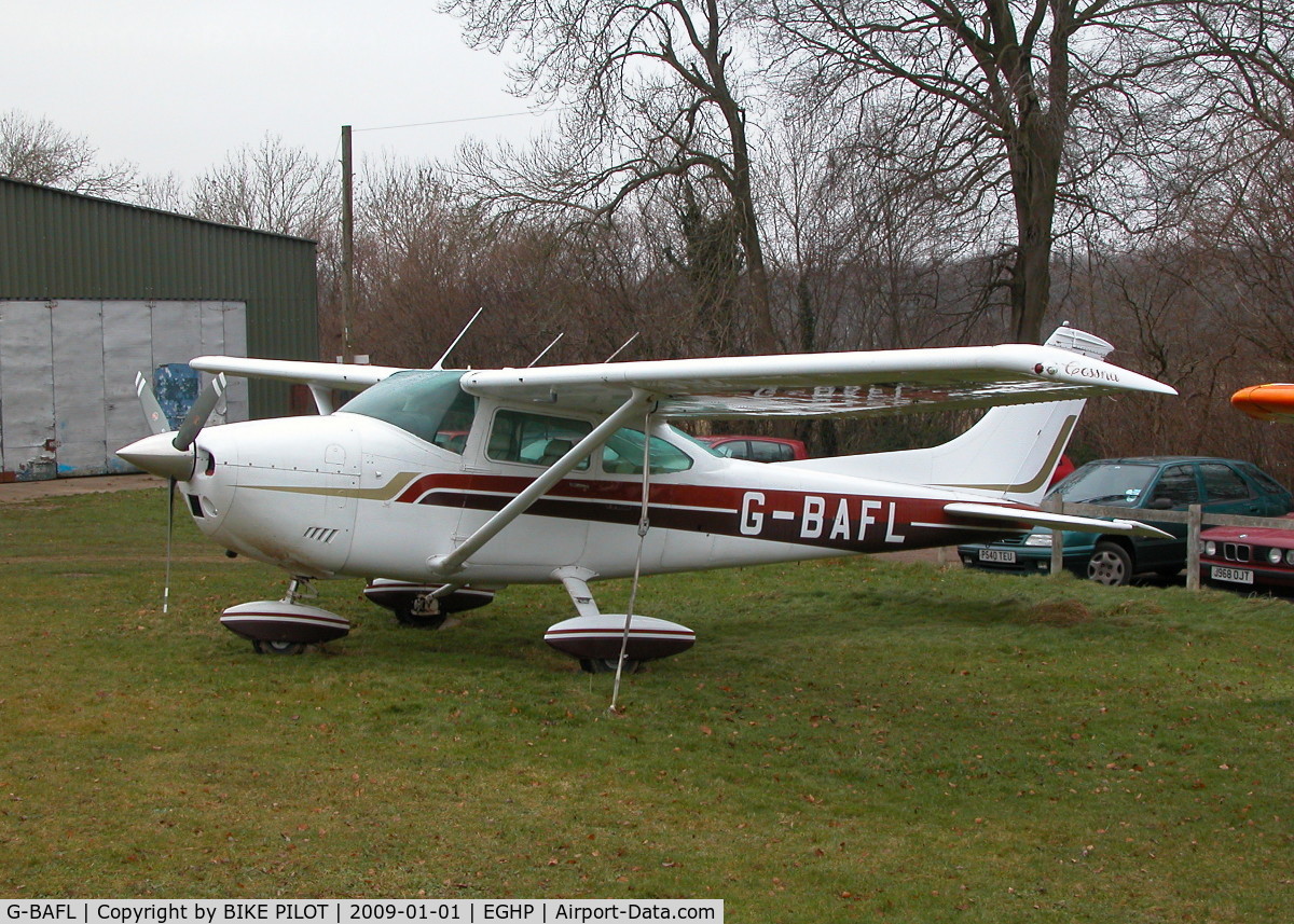 G-BAFL, 1973 Cessna 182P Skylane C/N 182-61469, NICE LOOKING 182
