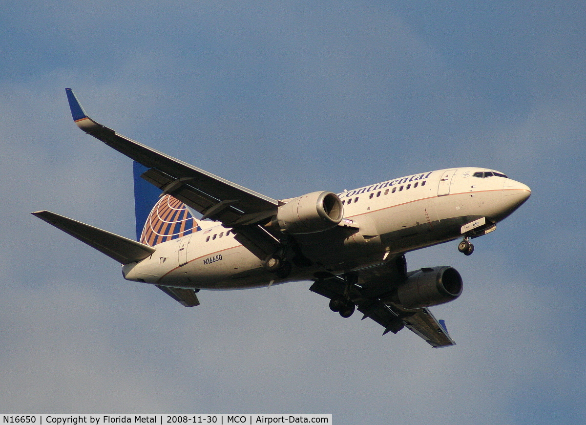 N16650, 1997 Boeing 737-524 C/N 28911, Continental 737-500