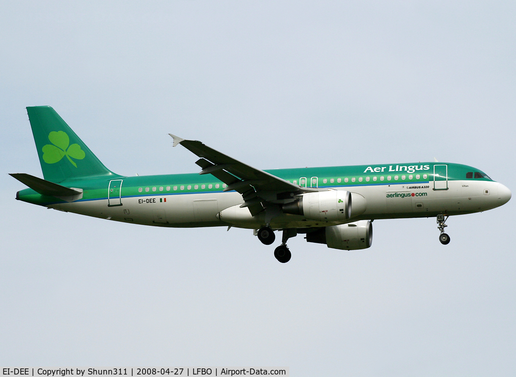 EI-DEE, 2004 Airbus A320-214 C/N 2250, Landing rwy 14R