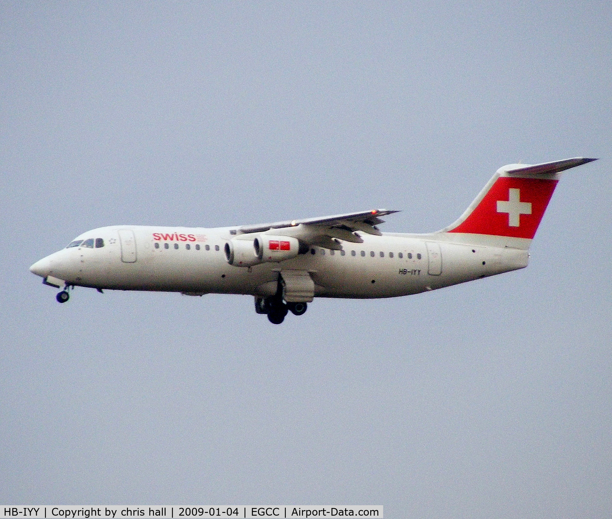 HB-IYY, 1998 British Aerospace Avro 146-RJ100 C/N E3339, Swiss International Air Lines