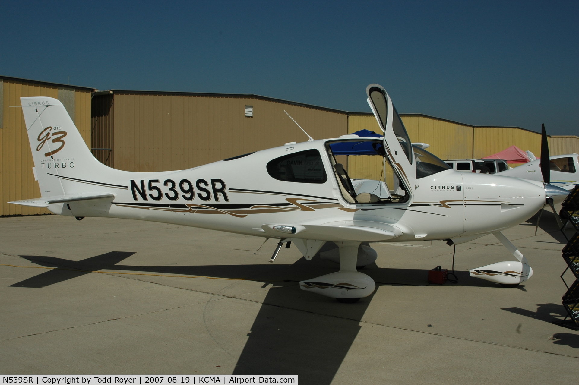 N539SR, 2007 Cirrus SR22 C/N 2543, Camarillo airshow 2007
