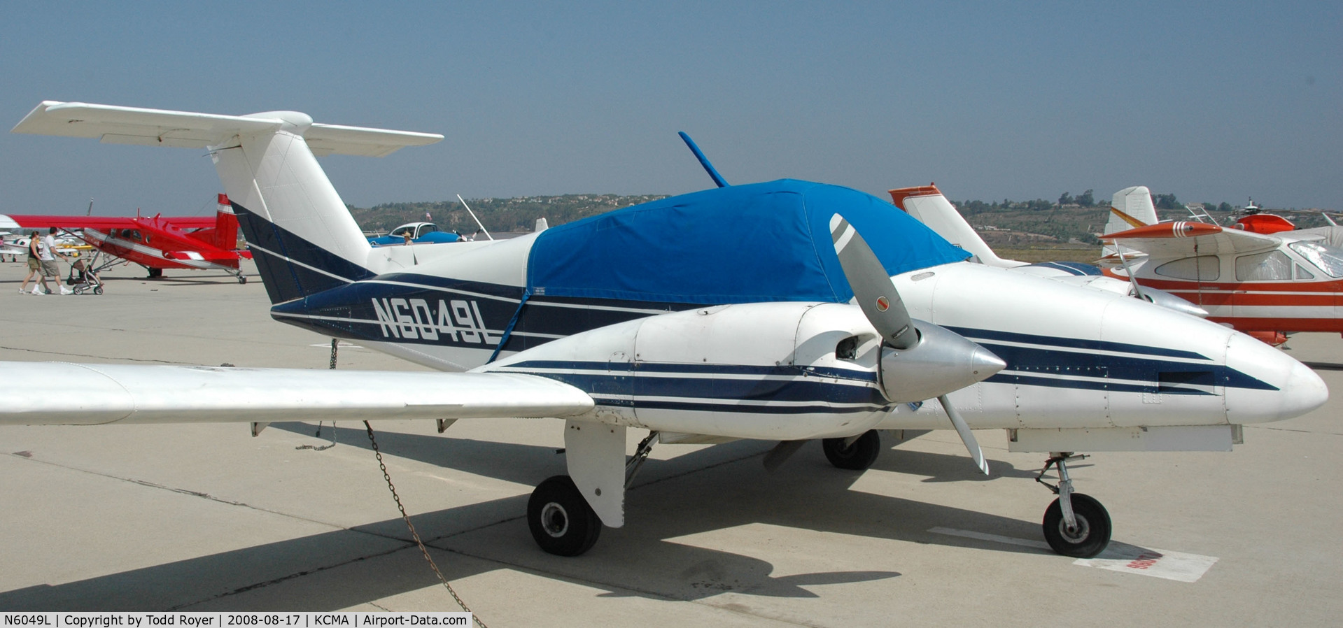 N6049L, 1979 Beech 76 Duchess C/N ME-202, Camarillo Airshow 2008