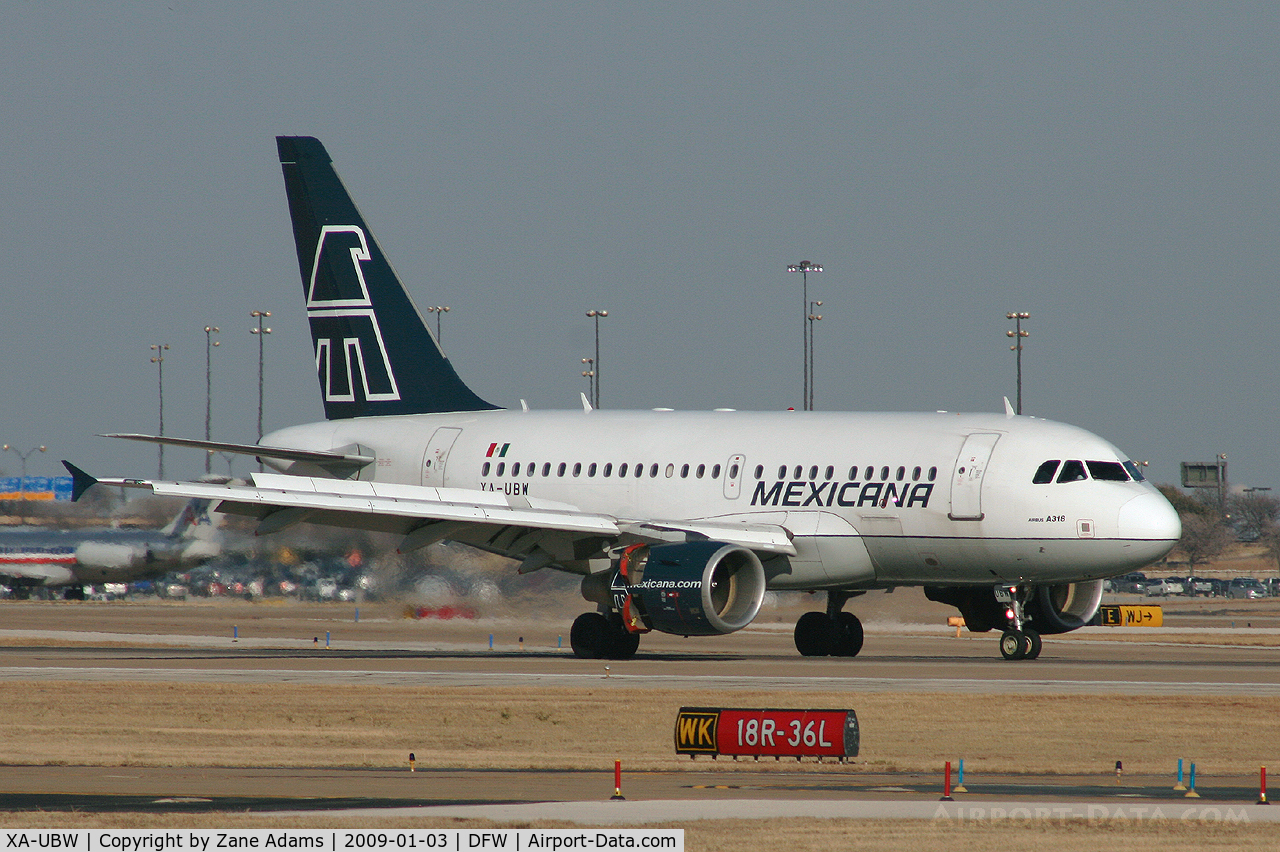 XA-UBW, 2005 Airbus A318-111 C/N 2523, Mexicana Airlines landing at DFW