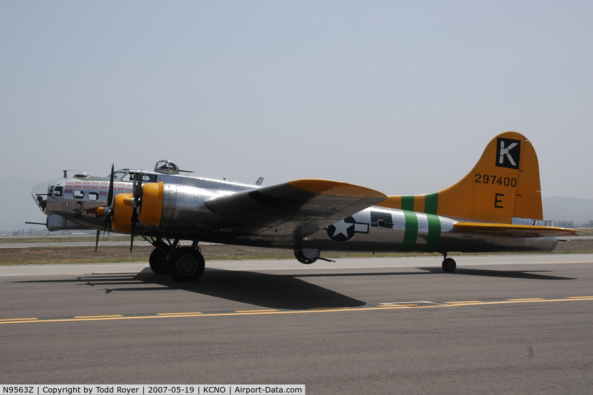 N9563Z, 1944 Boeing B-17G Flying Fortress C/N 32204, Chino Airshow 2007