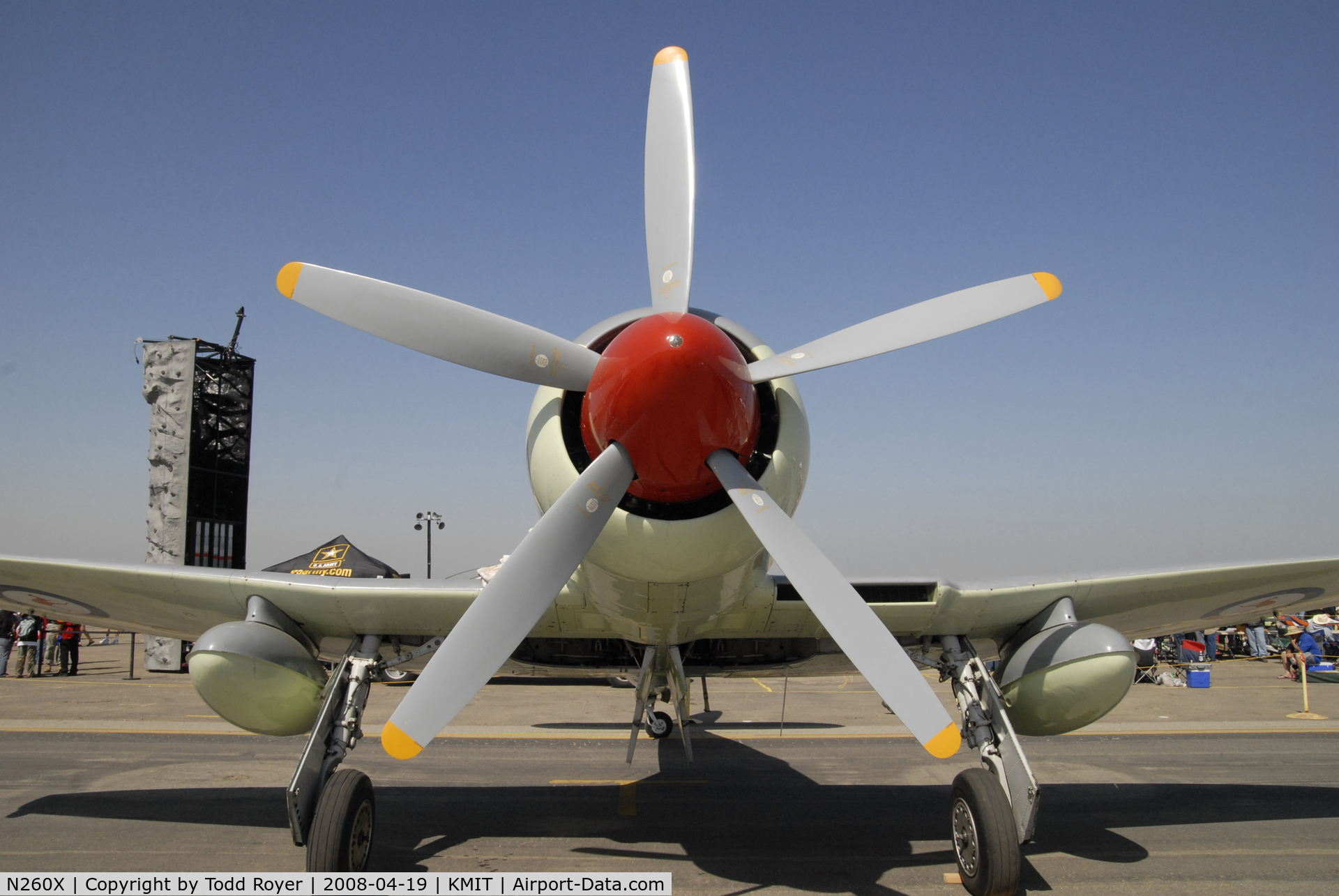 N260X, 1951 Hawker Sea Fury FB11 C/N 41H/636334, Shafter Airshow 2008