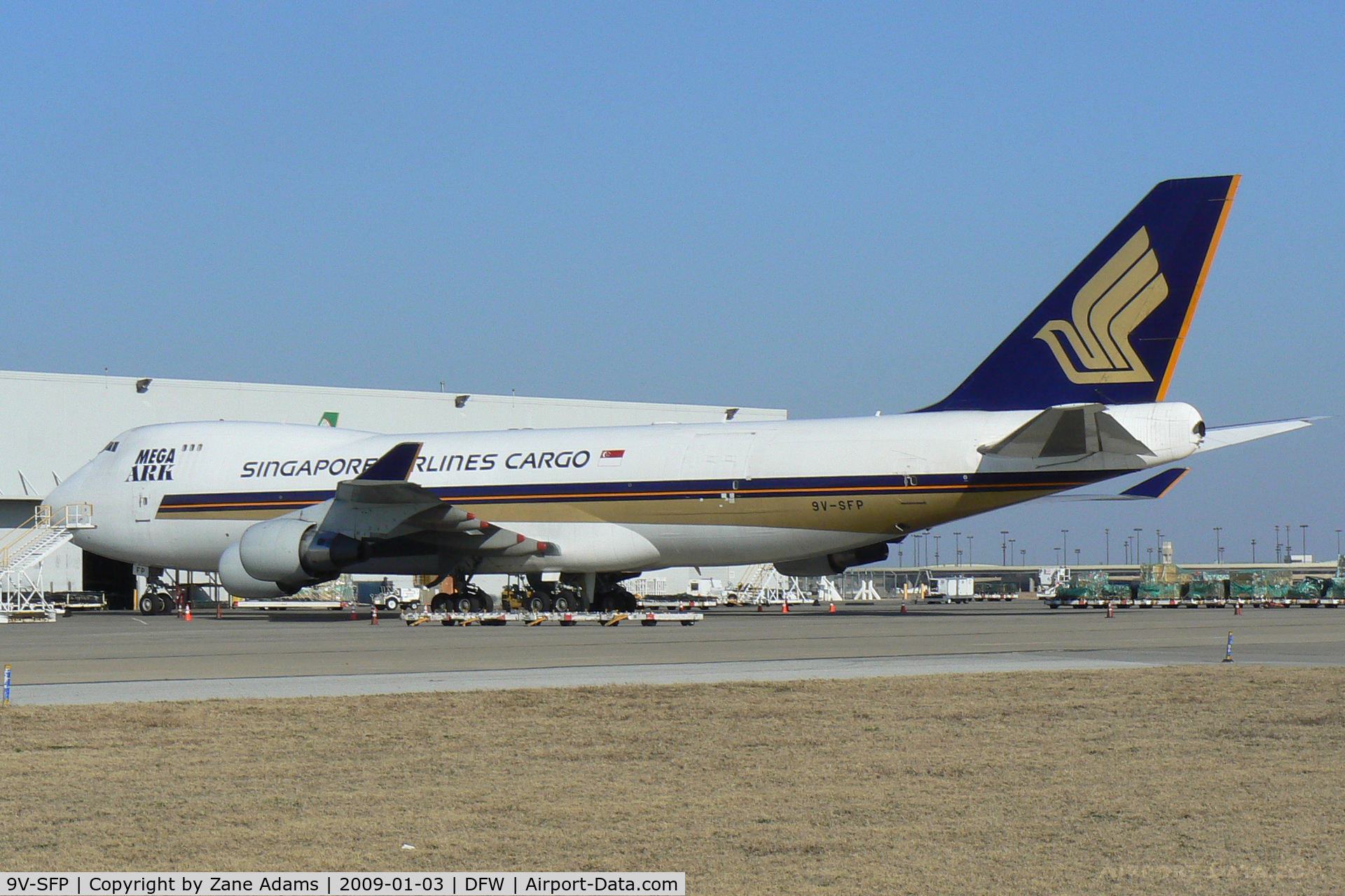 9V-SFP, 2005 Boeing 747-412F/SCD C/N 32902, Singapore Airlines Cargo at DFW