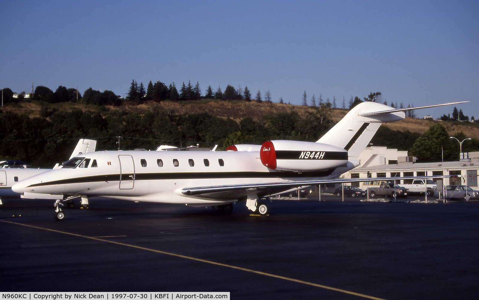 N960KC, 1996 Cessna 750 Citation X Citation X C/N 750-0011, KBFI (Seen here as N944H and one of 7 airframes to have carried this reg this Slicer is currently registered N960KC as posted)