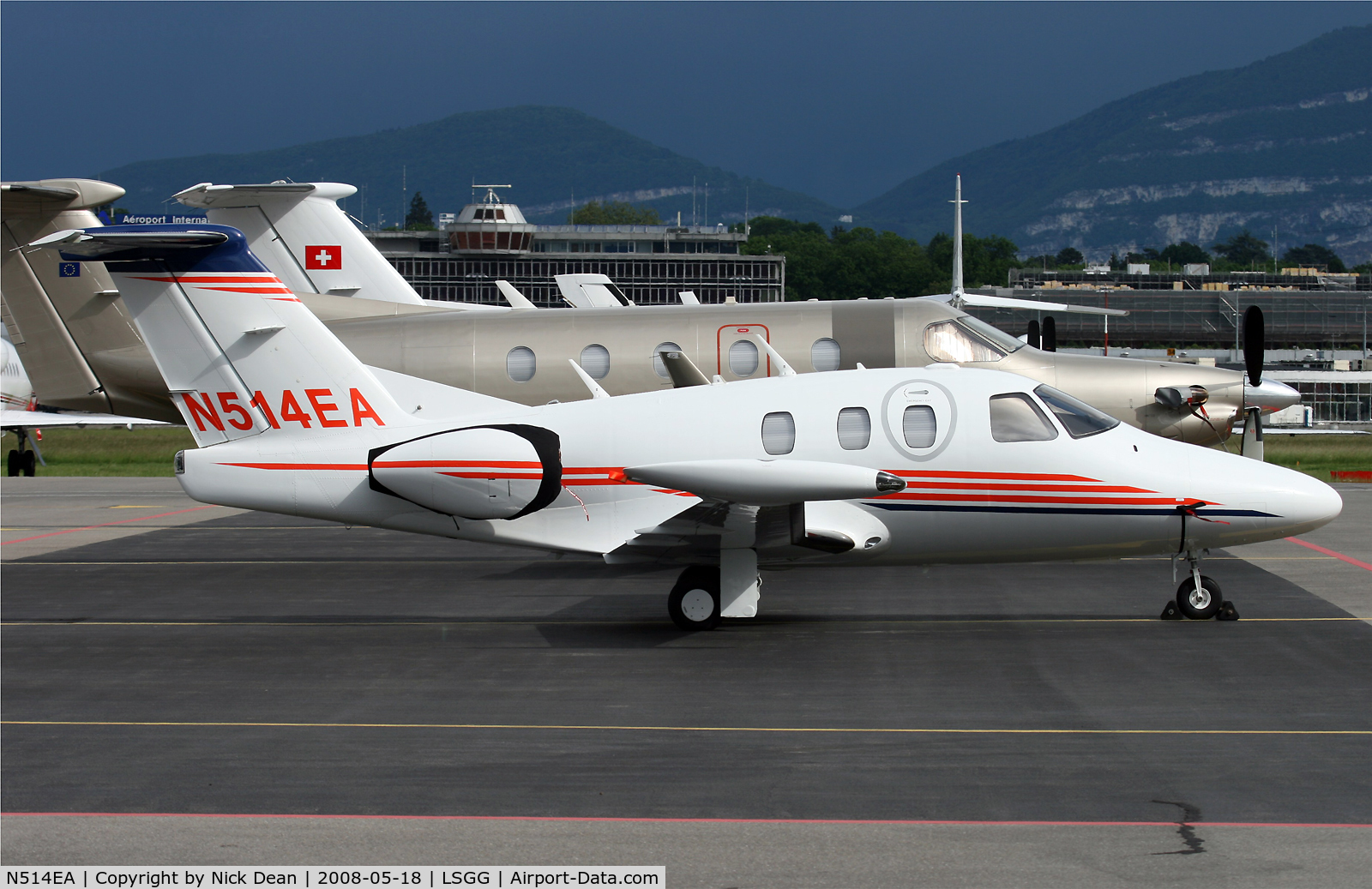 N514EA, 2007 Eclipse Aviation Corp EA500 C/N 000053, LSGG