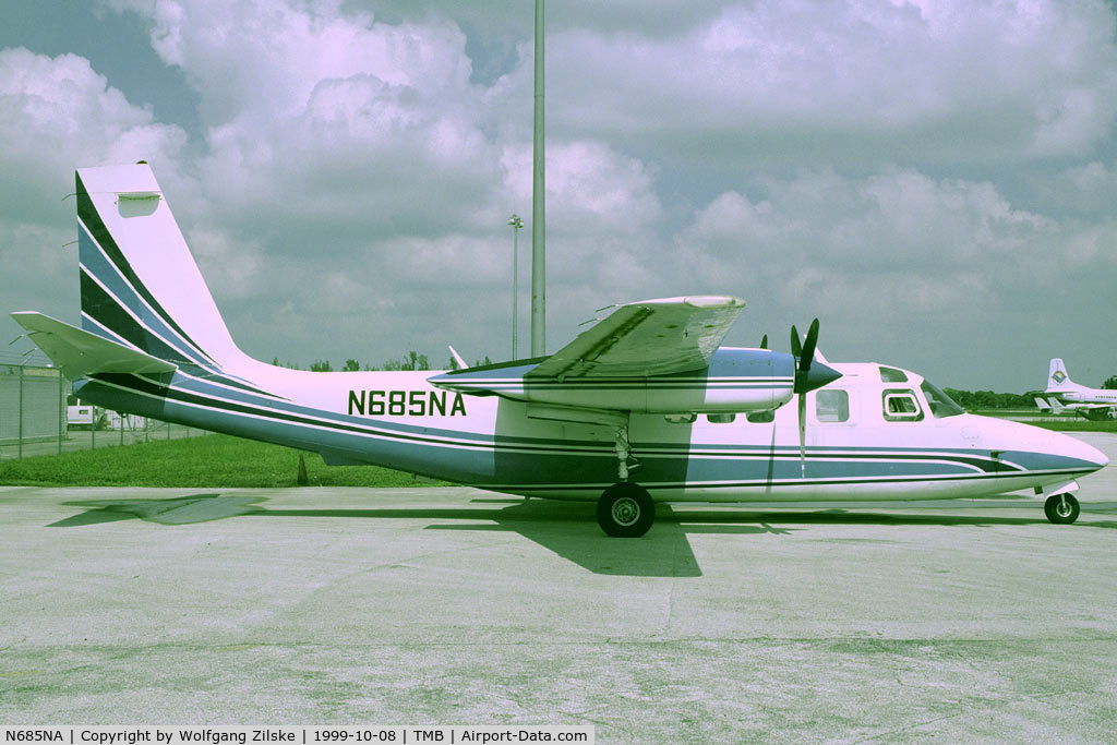 N685NA, 1973 Aero Commander 685 C/N 12028, visitor